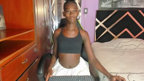 Snapshot of kimberly_ebonny chatting on October 26, 2025, 2:39 am kimberly_ebonny online show from October 26, 2025, 2:39 am