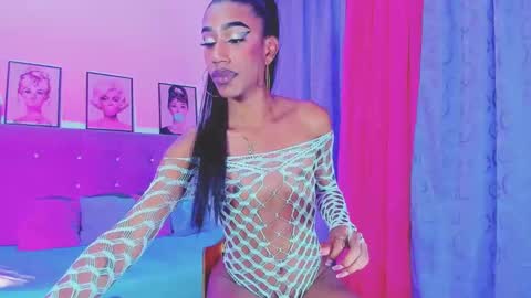 Snapshot of kimberly_thompsom chatting on February 14, 2025, 6:34 am Your Queen KIM online show from February 14, 2025, 6:34 am