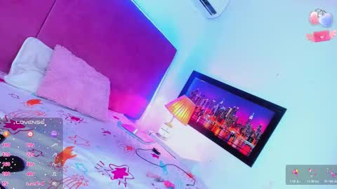 Snapshot of kimberly_thompsom chatting on November 6, 2025, 7:26 pm Your Queen KIM online show from November 6, 2025, 7:26 pm