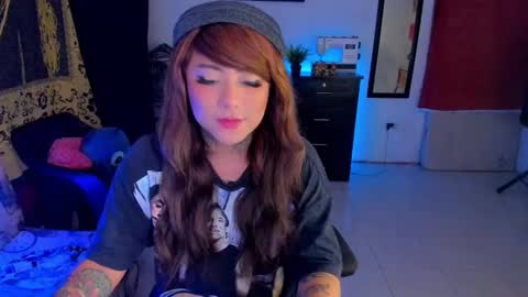 Kimberly Polizzi     online show from September 19, 2025, 3:08 am