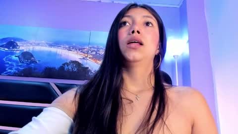 Snapshot of kimberlyvillalobos chatting on April 1, 2026, 1:41 pm Kimberly Villalobos online show from April 1, 2026, 1:41 pm