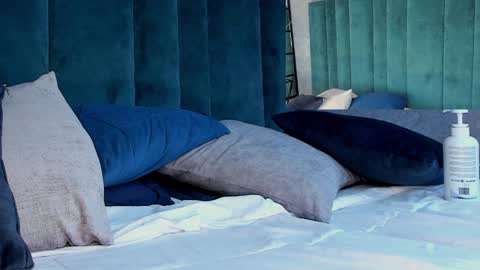 Kim online show from December 22, 2024, 12:49 pm