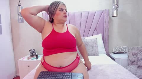 KimBrooks online show from December 31, 2024, 10:37 am