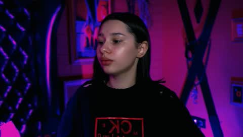 Snapshot of kimclarks chatting on October 14, 2025, 1:23 pm kimclarks online show from October 14, 2025, 1:23 pm