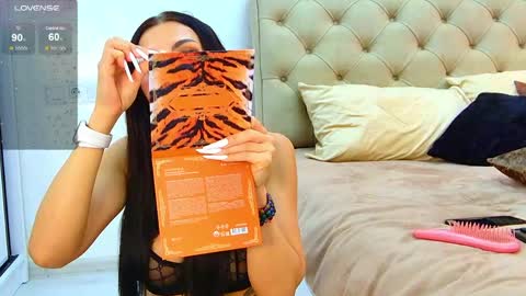 KIm online show from April 12, 2026, 9:36 am