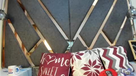 Kimy online show from April 23, 2026, 1:57 pm