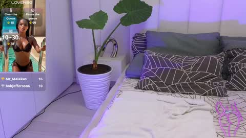 Kim online show from December 10, 2024, 8:19 am