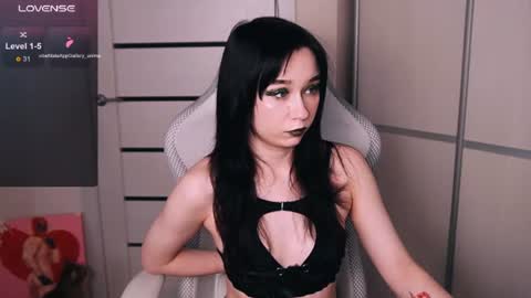 Kimiko online show from June 15, 2026, 5:42 am