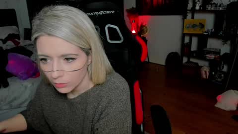 Wolfs Girl online show from February 3, 2026, 6:24 pm