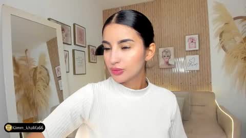 Kim  online show from January 25, 2025, 5:30 pm