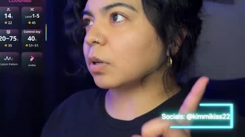 Kimmi online show from October 2, 2025, 2:51 am