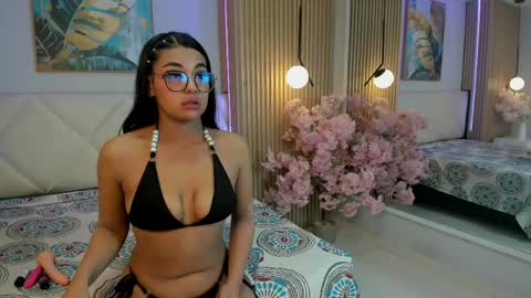 kimmy_bolton online show from April 19, 2026, 12:04 pm