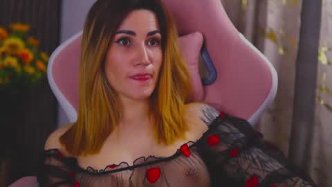 KimSkye online show from February 3, 2025, 1:41 am