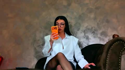 Kim Wilmes online show from May 24, 2026, 11:37 am
