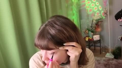 kina_ka online show from November 18, 2025, 9:19 pm