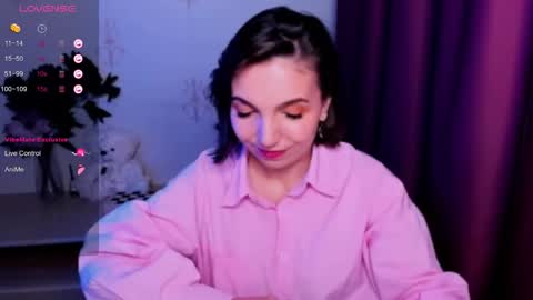 Hazel online show from November 13, 2025, 12:20 am