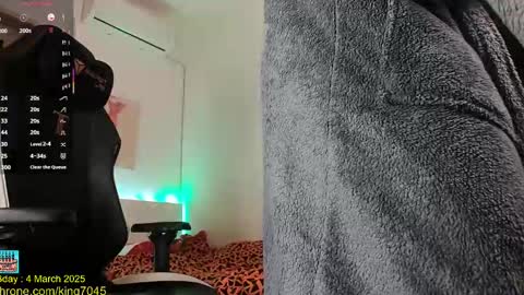 Snapshot of king7045 chatting on March 2, 2025, 10:48 pm king7045 online show from March 2, 2025, 10:48 pm