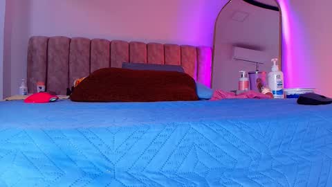 Bella online show from February 26, 2026, 3:05 am