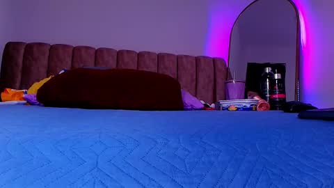Snapshot of king_bella_ chatting on May 6, 2026, 3:02 am Bella online show from May 6, 2026, 3:02 am