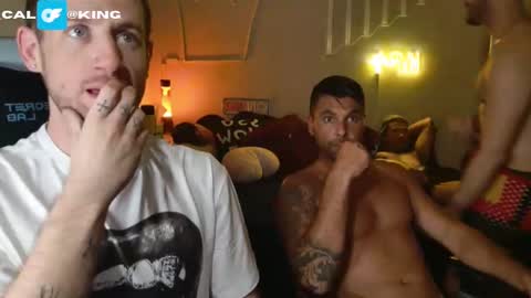 Snapshot of king_cal_ chatting on December 4, 2024, 2:09 am king_cal_ online show from December 4, 2024, 2:09 am