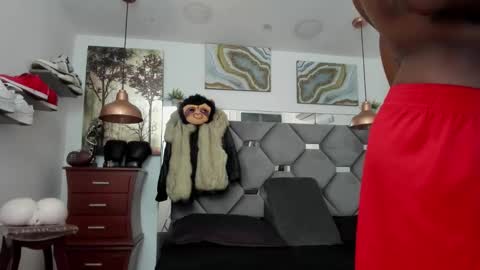 HOT MEN BLACK online show from November 18, 2025, 6:01 pm