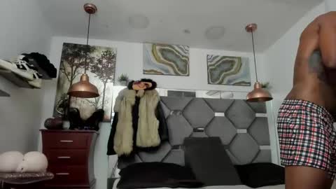 HOT MEN BLACK online show from April 14, 2026, 12:00 pm