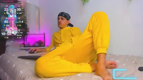 king voy online show from October 13, 2025, 8:42 pm