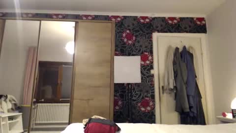 Snapshot of kingandprincess chatting on April 14, 2026, 8:37 pm sexysexyhotwetpinkredpussy online show from April 14, 2026, 8:37 pm