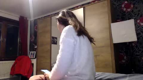 Snapshot of kingandprincess chatting on April 15, 2026, 9:04 pm sexysexyhotwetpinkredpussy online show from April 15, 2026, 9:04 pm