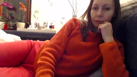 sexysexyhotwetpinkredpussy online show from May 5, 2026, 9:23 pm