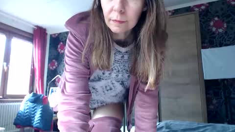 sexysexyhotwetpinkredpussy online show from May 14, 2026, 3:08 pm