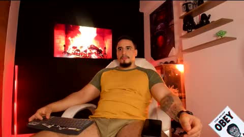 King Bear online show from September 14, 2025, 11:15 pm