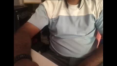 kingcobra_08 online show from May 16, 2026, 6:43 am