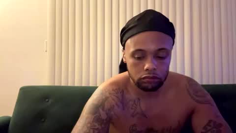 Snapshot of kingdabiggest chatting on September 21, 2025, 9:33 am KingDaBiggest online show from September 21, 2025, 9:33 am