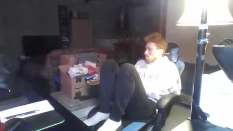Snapshot of kingoffootfetish chatting on January 18, 2025, 5:41 am Master  King Tommy online show from January 18, 2025, 5:41 am