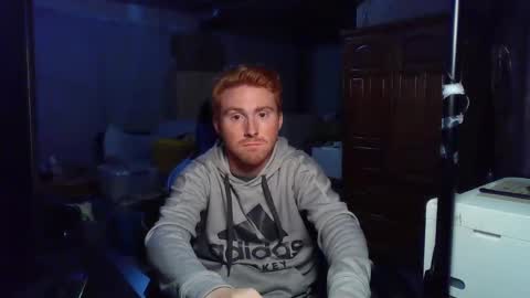 Snapshot of kingoffootfetish chatting on October 18, 2025, 8:26 am Master  King Tommy online show from October 18, 2025, 8:26 am