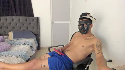 Snapshot of kings_latins chatting on October 28, 2025, 8:18 am DOMINANT ALPHA KINGS online show from October 28, 2025, 8:18 am