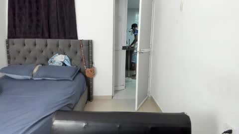 Snapshot of kings_latins chatting on December 15, 2025, 12:15 am DOMINANT ALPHA KINGS online show from December 15, 2025, 12:15 am