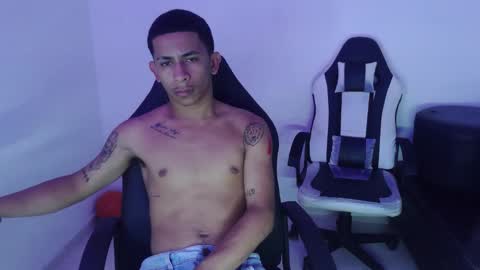 Snapshot of kings_latins chatting on February 20, 2026, 7:58 pm DOMINANT ALPHA KINGS online show from February 20, 2026, 7:58 pm