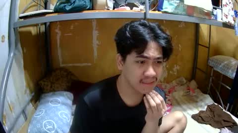 Snapshot of kingsucker2069 chatting on November 15, 2025, 11:40 am Ruru online show from November 15, 2025, 11:40 am