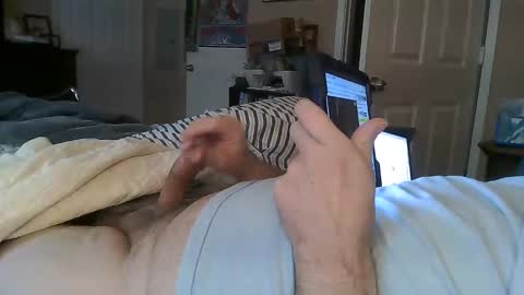 Snapshot of kingtongue10 chatting on December 24, 2024, 2:01 pm kingtongue10 online show from December 24, 2024, 2:01 pm