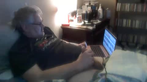 Snapshot of kingtongue10 chatting on January 10, 2025, 1:52 pm kingtongue10 online show from January 10, 2025, 1:52 pm