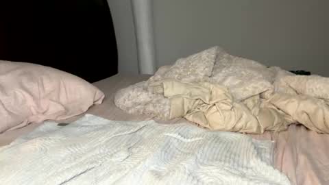 Kinkbitch online show from February 15, 2026, 11:34 pm