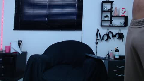 Allison  Diego online show from January 23, 2025, 3:22 pm