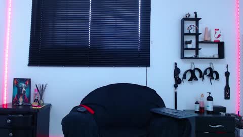 Allison  Diego online show from February 27, 2025, 5:47 pm