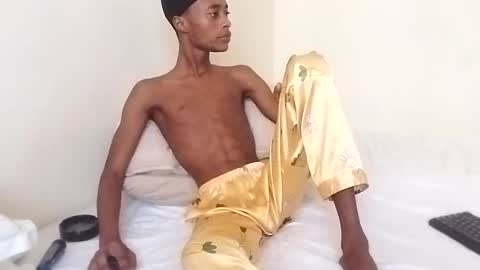 kinkybby_ online show from February 3, 2025, 12:14 pm