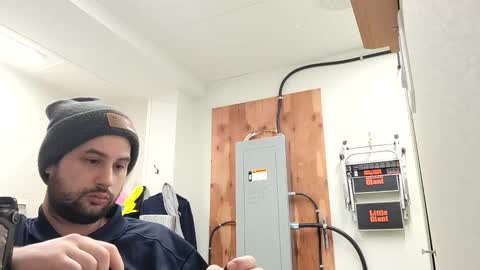 Snapshot of kinkycouple1789 chatting on February 23, 2025, 12:05 pm Maysie and Hunter online show from February 23, 2025, 12:05 pm