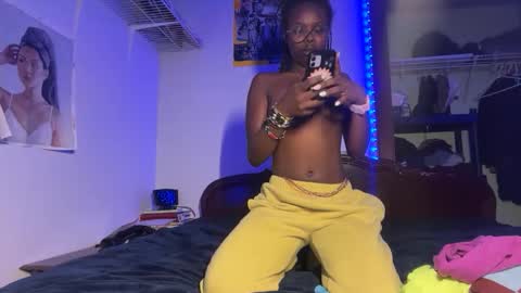 interracialfacial online show from November 18, 2025, 2:39 am