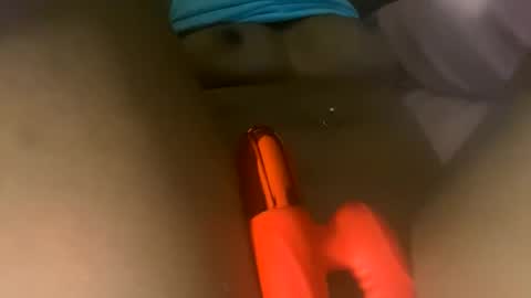 Snapshot of kinkykittee chatting on January 15, 2025, 11:40 pm Bunniii online show from January 15, 2025, 11:40 pm