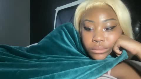 Snapshot of kinkykittee chatting on February 8, 2025, 12:50 pm Bunniii online show from February 8, 2025, 12:50 pm